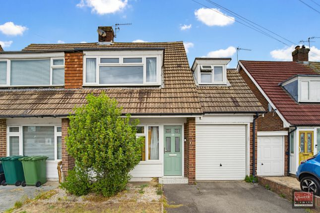 3 bed property, in Nursery Gardens, £500,000