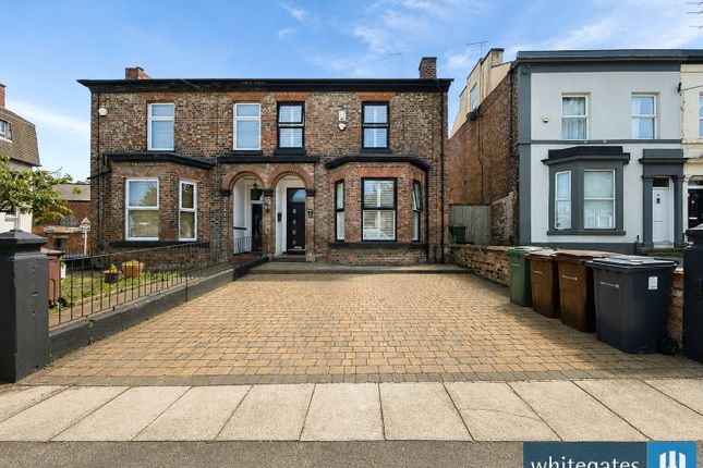 4 bed property, in Hicks Road, £250,000