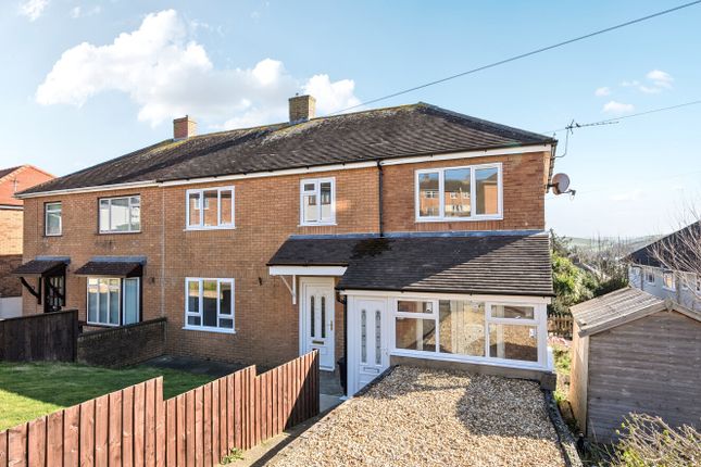 5 bed property, in Heol Nanteos, £300,000