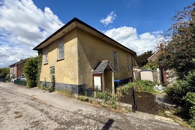 3 bed property, in Watergate Lane, £190,000