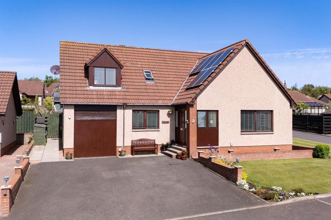 6 bed property, in Dunollie, £495,000