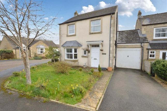 3 bed property, in 93 Dale Grove, £235,000