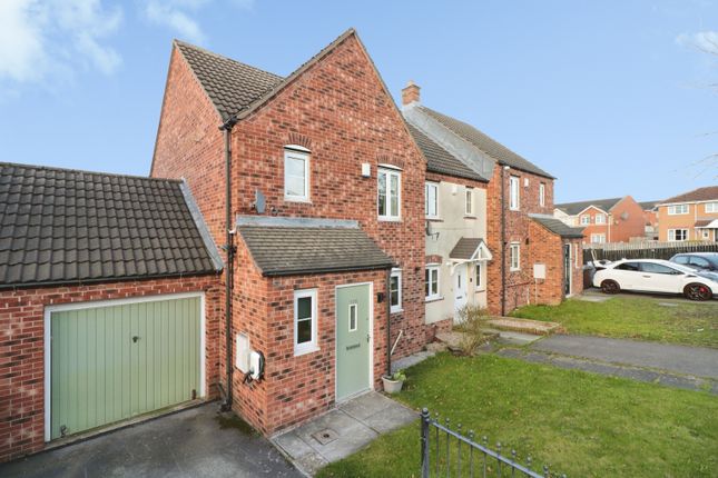 3 bed property, in Fitzhubert Road, £185,000