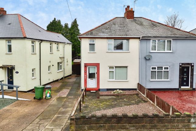 3 bed property, in Mount Road, £170,000