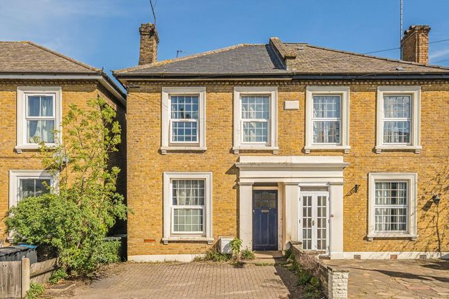 3 bed property, in Orchard Road, £750,000
