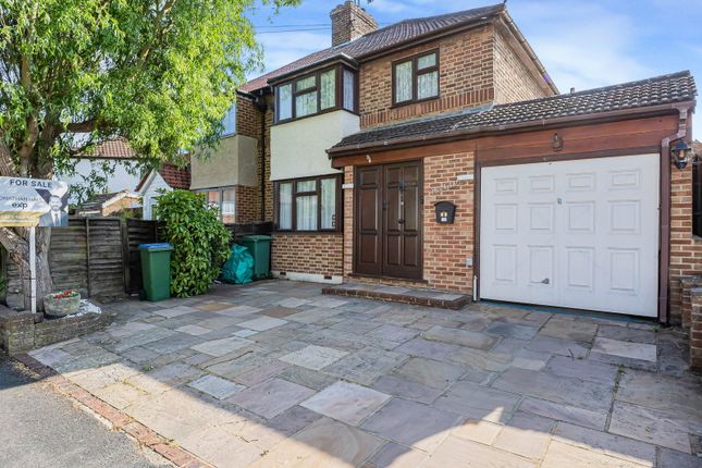 3 bed property, in Lennard Road, £500,000