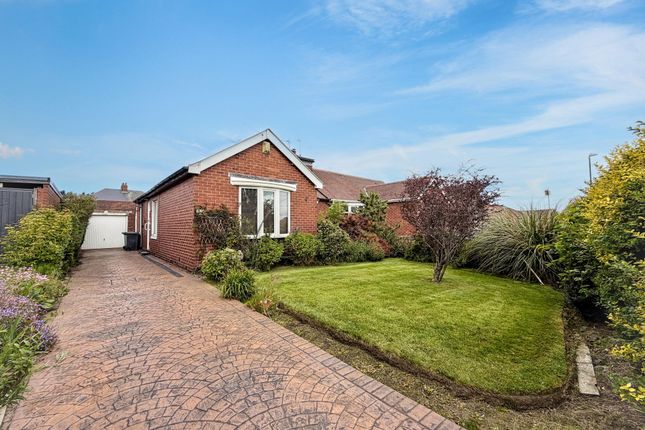 2 bed property, in Duchess Crescent West, £275,000