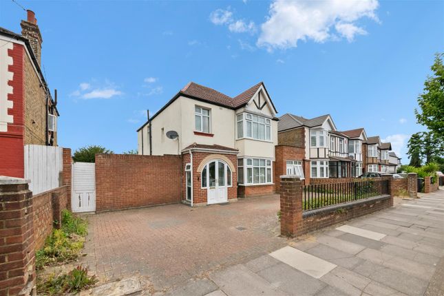 5 bed property, in Dormers Wells Lane, £1,000,000