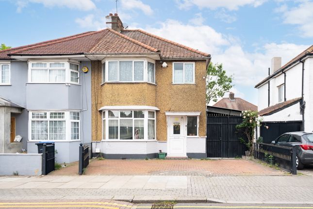 3 bed property, in Sherrick Green Road, £750,000