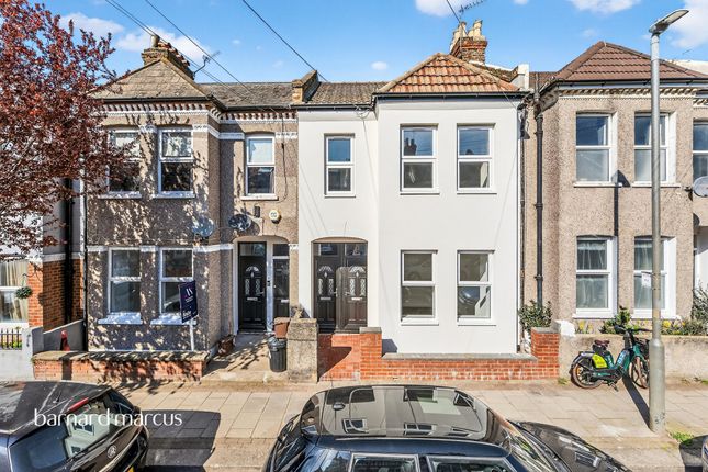 3 bed property, in Leverson Street, £450,000