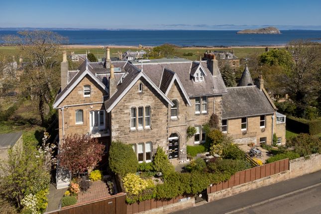 3 bed property, in Springfield, £525,000