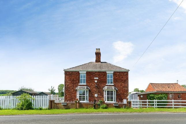 3 bed property, in Grainsby, £330,000