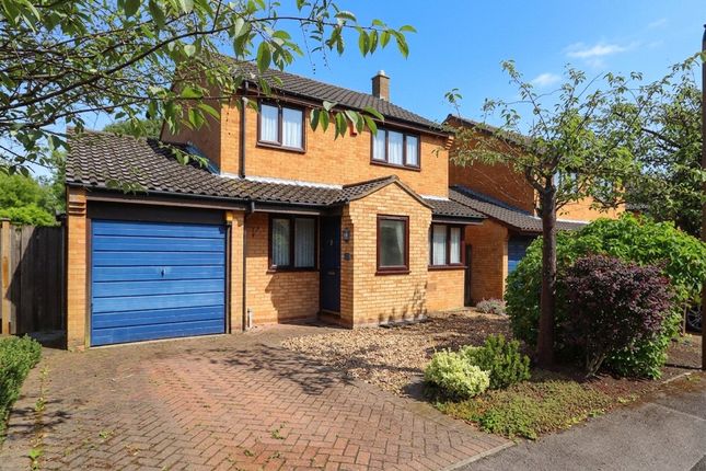 3 bed property, in Trueman Place, £400,000