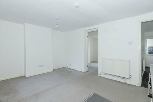 1 bed property, in Elm Grove, £97,500