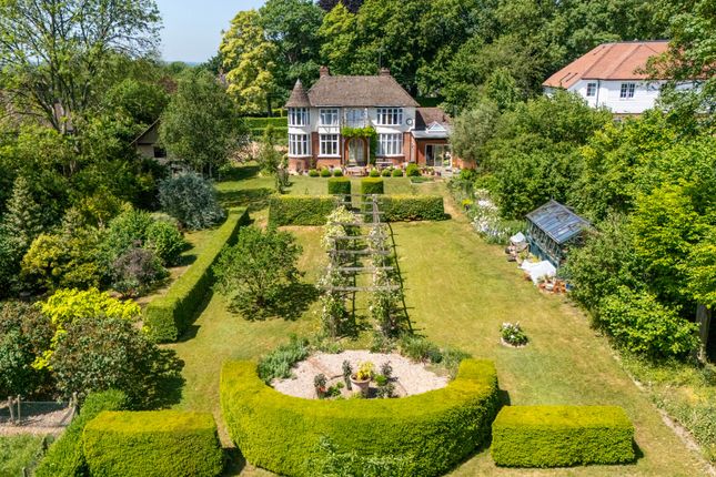 5 bed property, in The Hill, £1,350,000