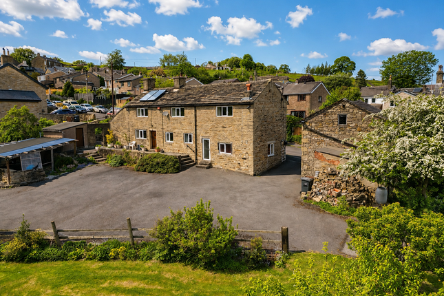 4 bed property, in Whitle Road, £775,000