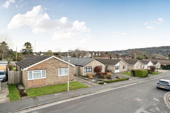 2 bed property, in Lockstile Way, £525,000