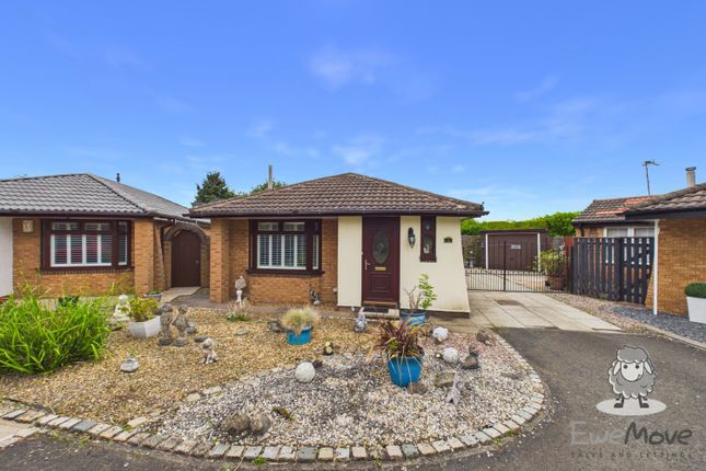 1 bed property, in Melville Close, £240,000