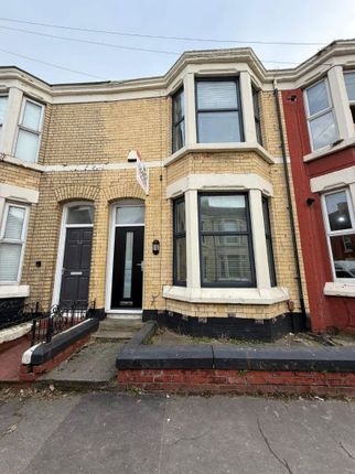 5 bed property, in 35 Saxony Road, £295,000