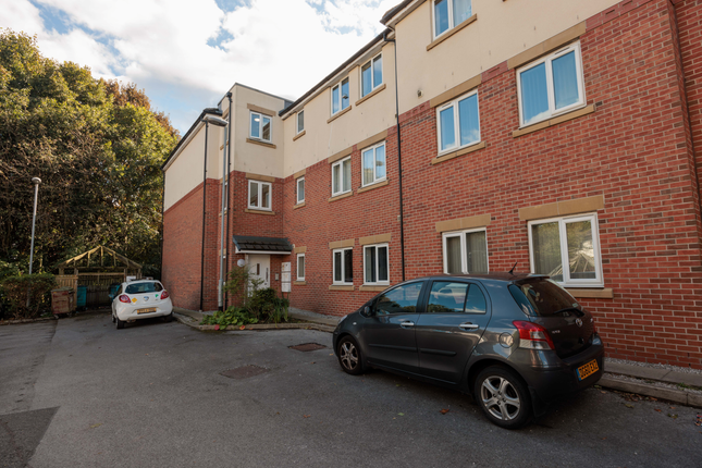 1 bed property, in Bridgeman Street, £92,000