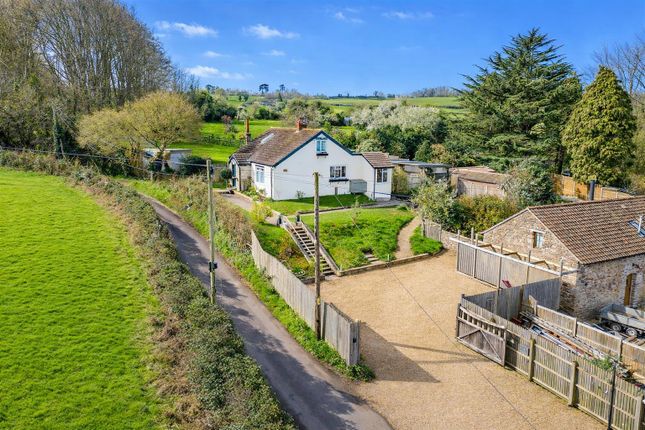 3 bed property, in Happerton Lane, £725,000