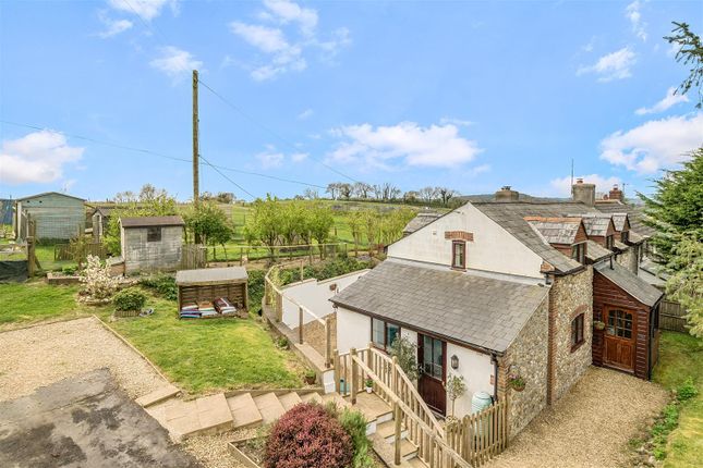 3 bed property, in Templemans Ash, £550,000