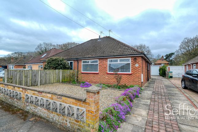 2 bed property, in Thornham Road, £270,000