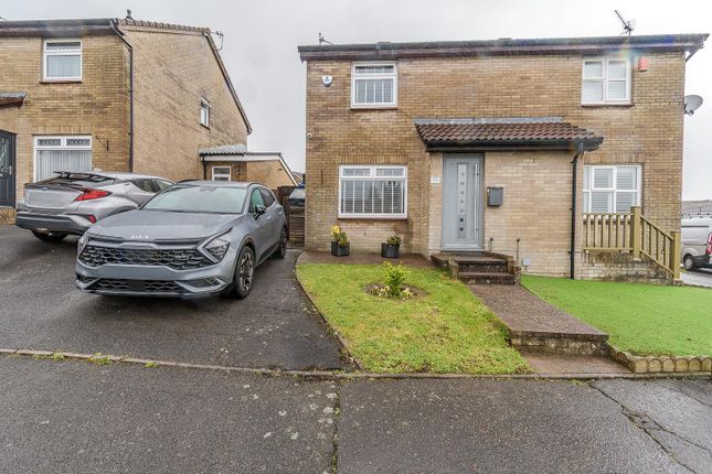 2 bed property, in Arlington Road, £310,000