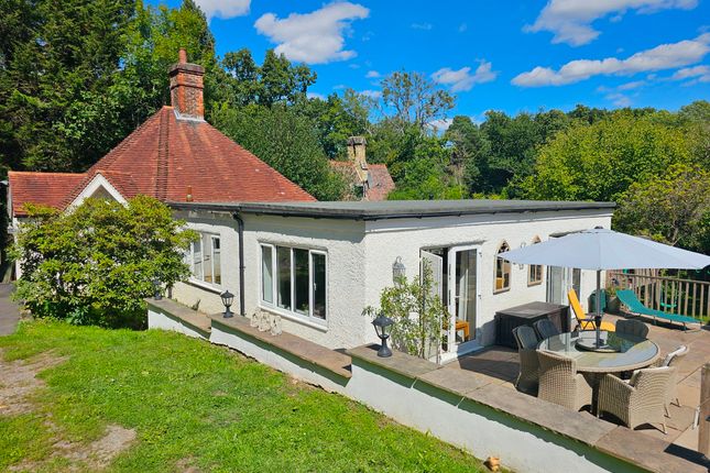 3 bed property, in Primrose Cottage, £975,000