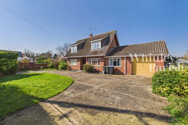 3 bed property, in The Street, £300,000
