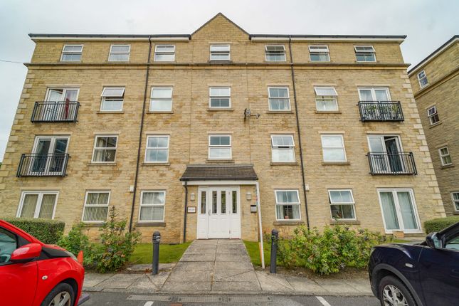 2 bed property, in Winding Rise, £90,000
