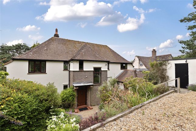4 bed property, in Hindhead, £1,150,000