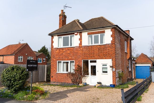 3 bed property, in Somerby Road, £325,000