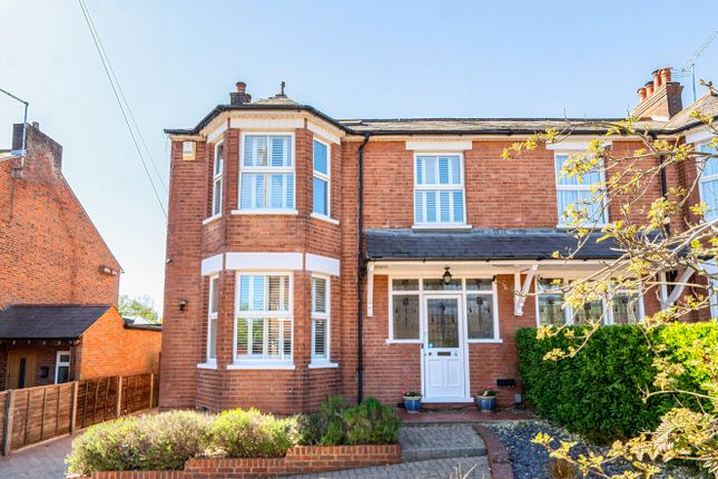 5 bed property, in Chapel Lane, £600,000