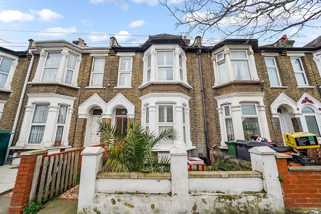 3 bed property, in Windsor Road, £775,000