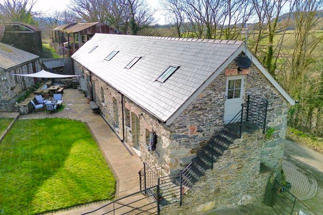 4 bed property, in Dolwyd Barn, £525,000