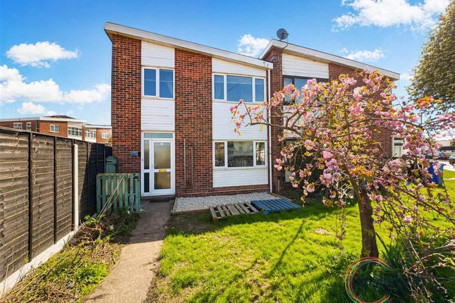 3 bed property, in Southend Road, £325,000