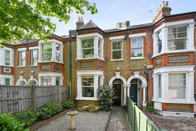 3 bed property, in Surrey Lane, £1,275,000