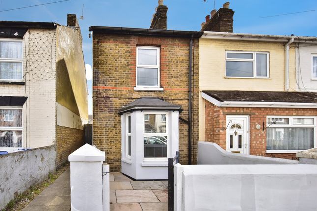 3 bed property, in Harold Road, £220,000