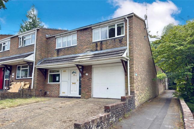 2 bed property, in Lingwood, £320,000