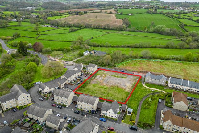 30 bed property, in Shoe Lane, £200,000