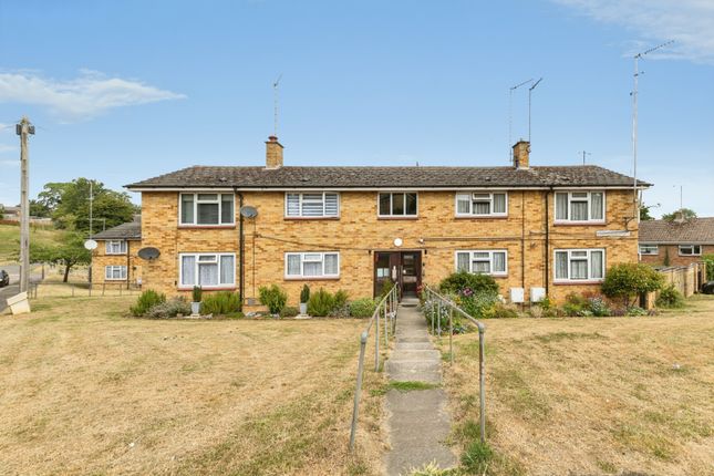 1 bed property, in Stanbridge Close, £150,000