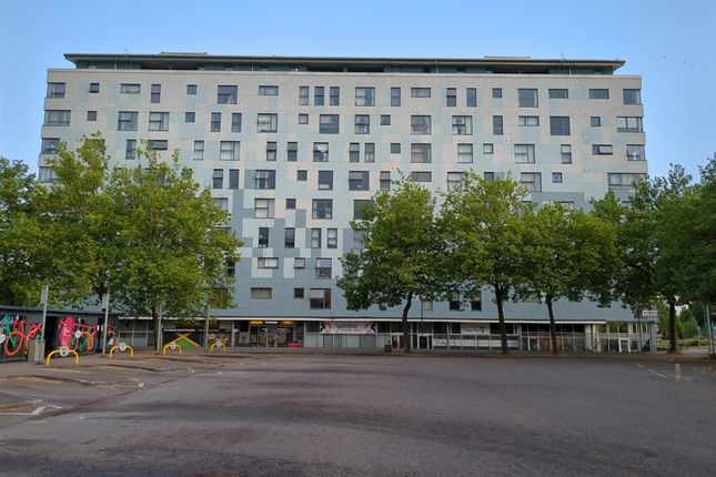 1 bed property, in Wetherburn Court, £78,000