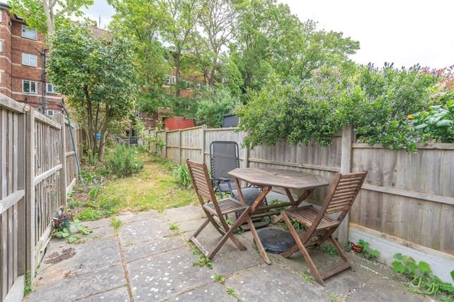 3 bed property, in Sutton Road, £675,000