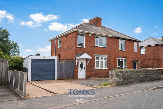 2 bed property, in Clent View Road, £235,000