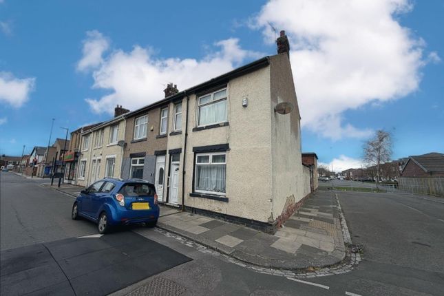 2 bed property, in Windermere Road, £39,999