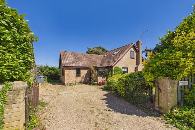 4 bed property, in Main Road, £475,000