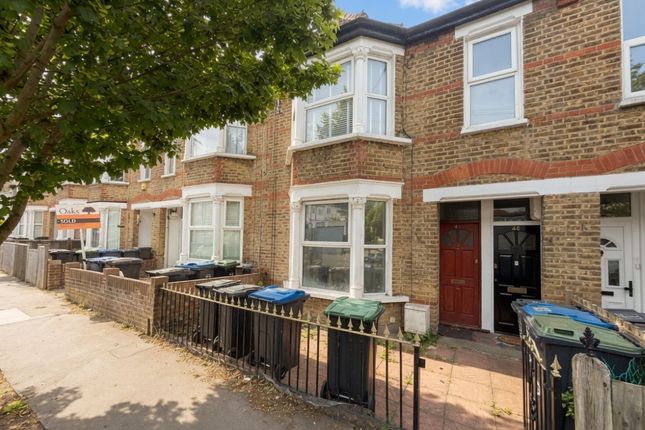 2 bed property, in 48 Archer Road, £110,000