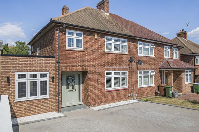 3 bed property, in Brookdale Road, £625,000