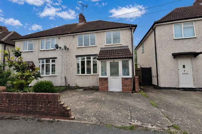 3 bed property, in York Avenue, £475,000